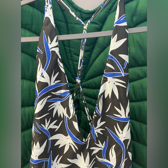 NWT (Hygienic liner attached) Mikoh bird of paradise one pc swimsuit. Blk/Blue - Picture 2 of 5